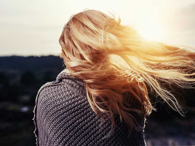 protéger son cuir chevelu durant l'été