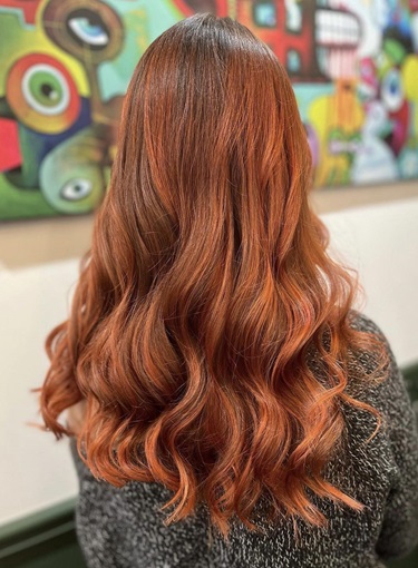 Cliente du salon avec les cheveux roux